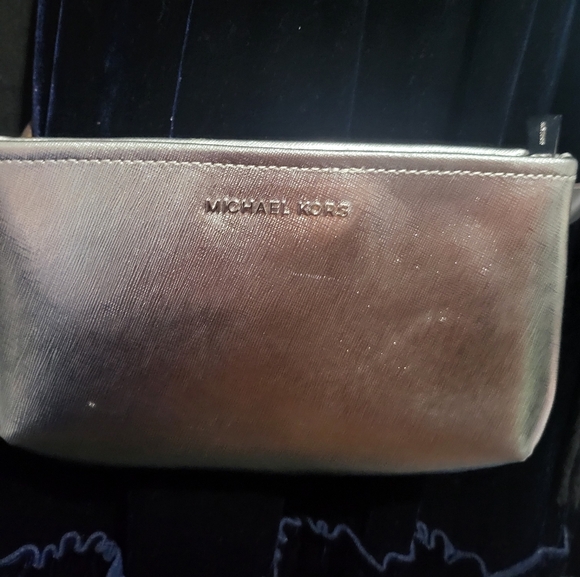 Michael Kors belt bag - Picture 1 of 5